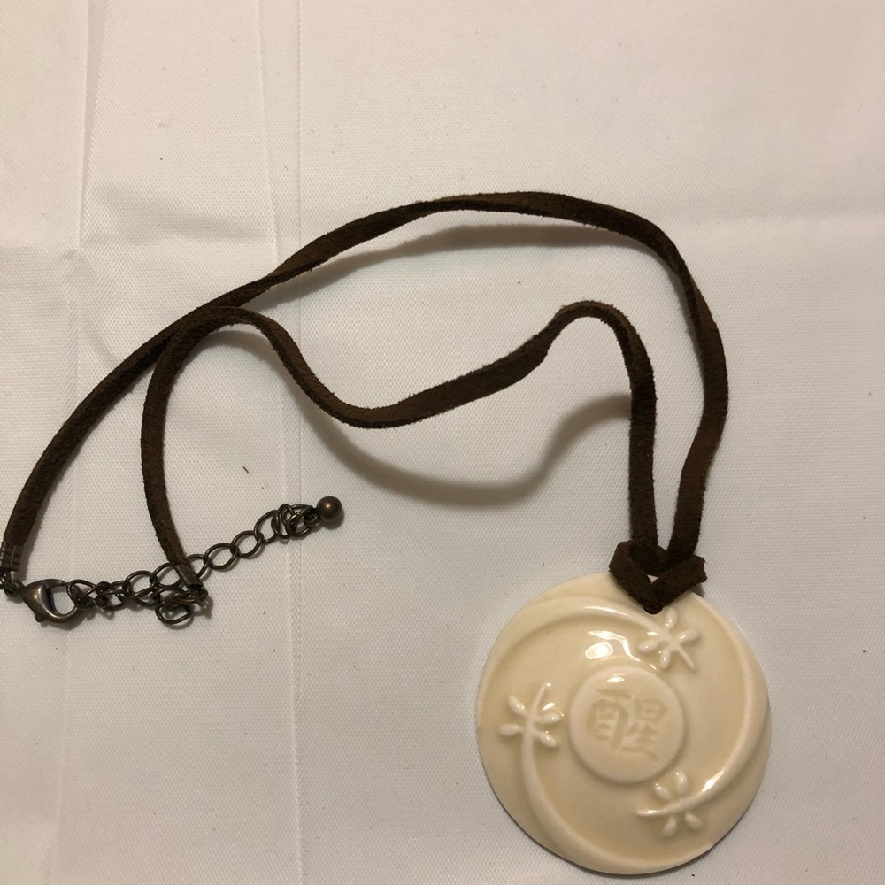 Ceramic oriental necklace